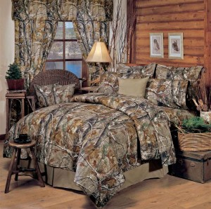 Realtree All Purpose Camo Comforter Set